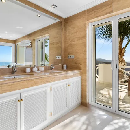 Veranda - * Marbella